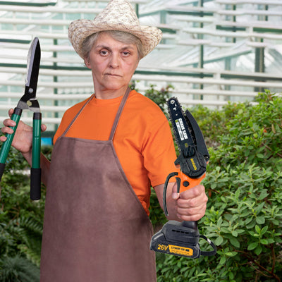 Should I Buy an Electric Chainsaw?