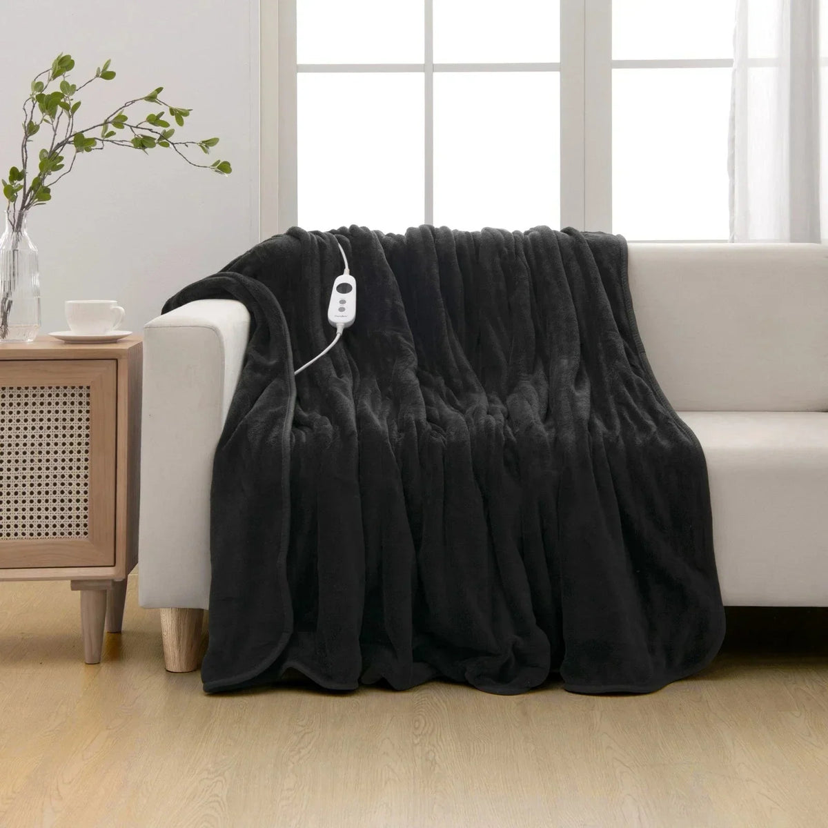 Electric cozy throw for bed or couch Australia
